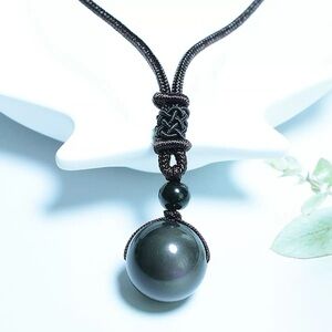 Elegant Black Pendant Necklace